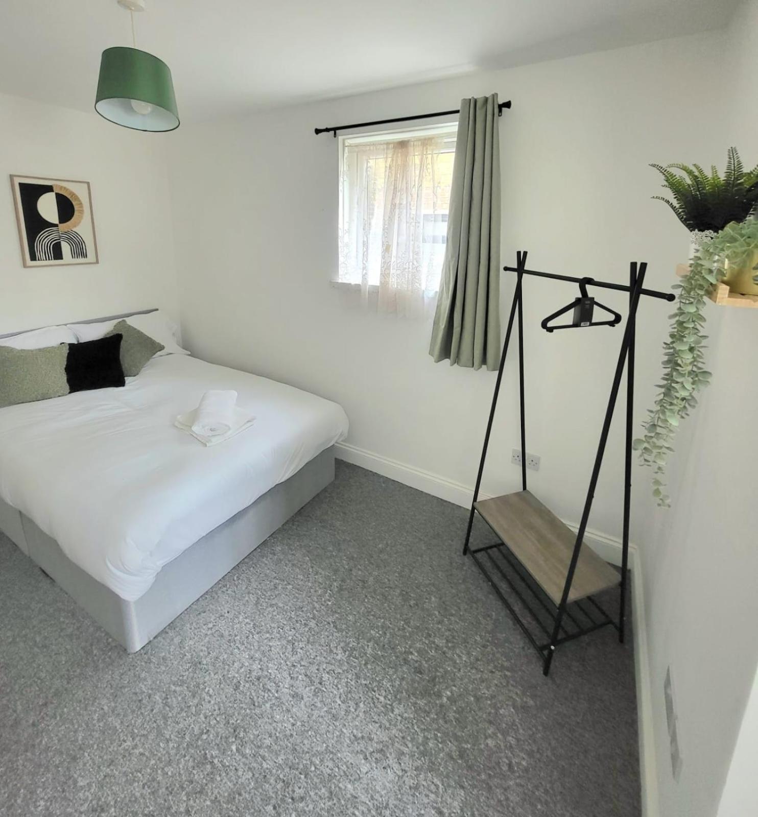 London En-Suite Double Rooms - Leytonstone E11 ภายนอก รูปภาพ