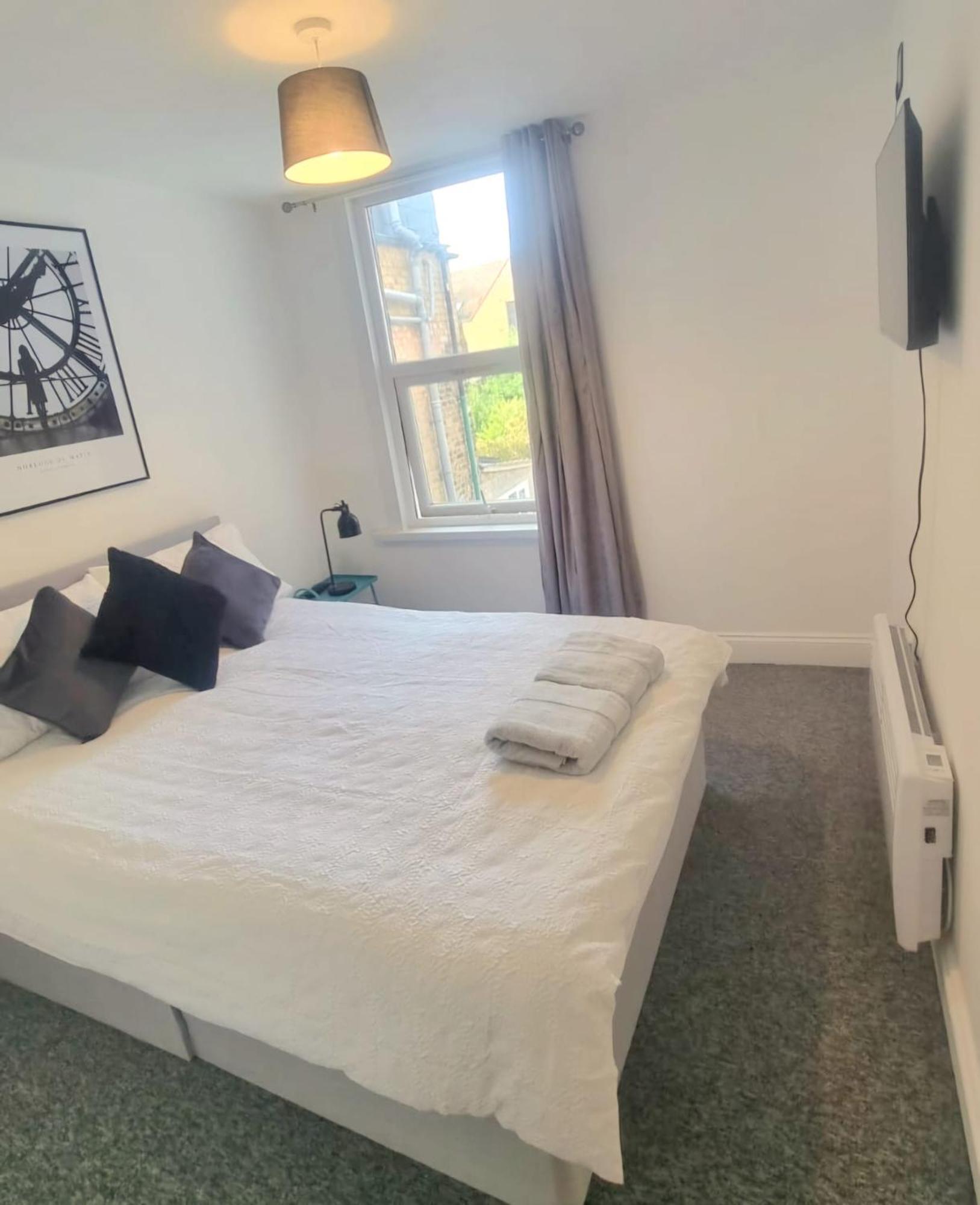 London En-Suite Double Rooms - Leytonstone E11 ภายนอก รูปภาพ